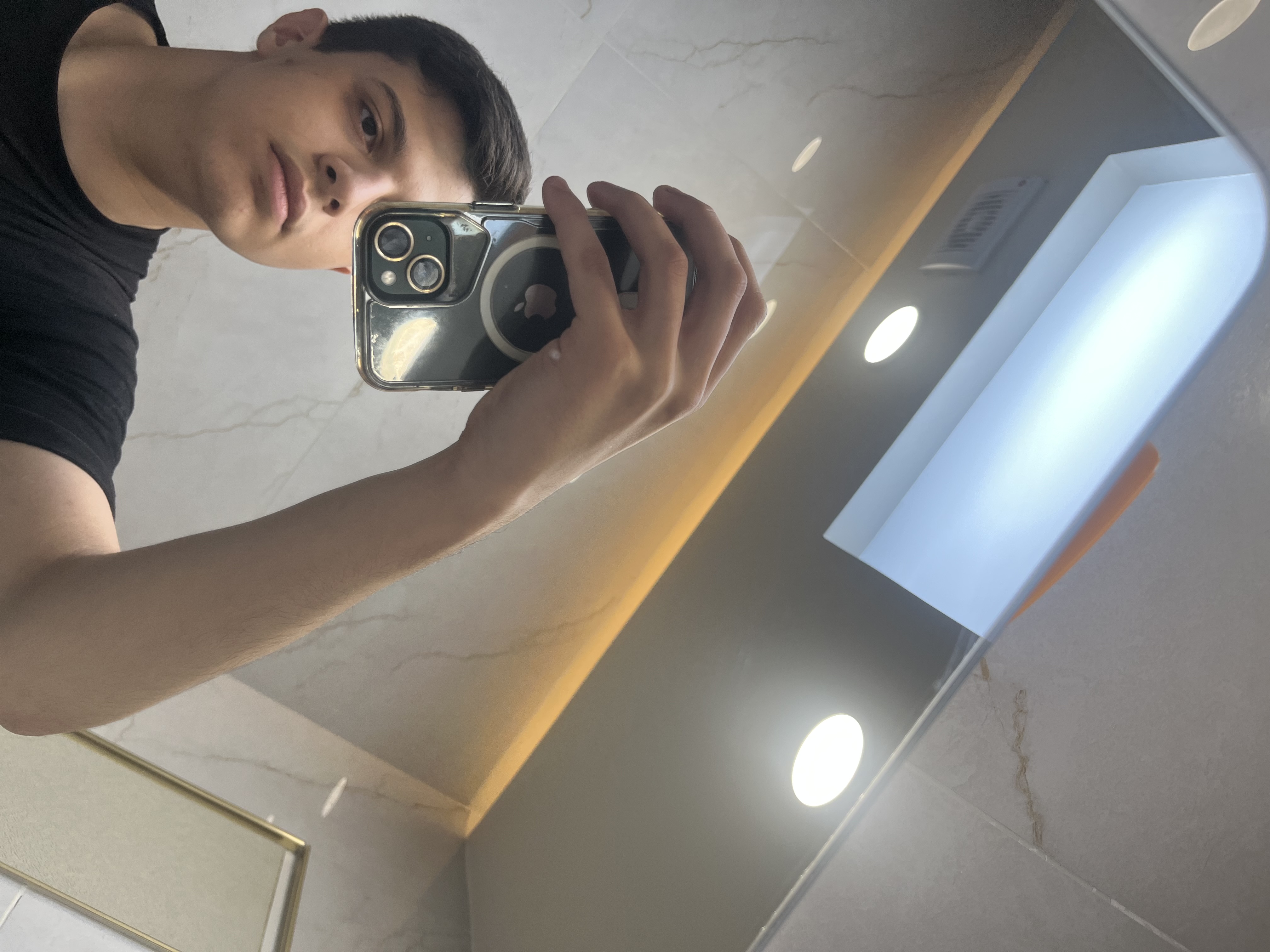 عکس ۱